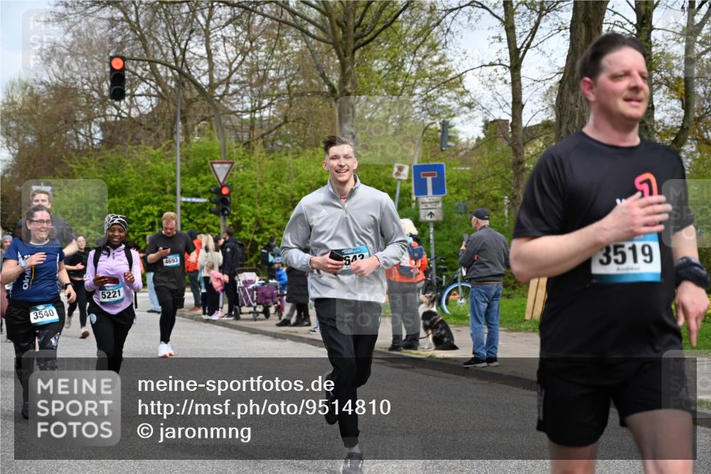 12.04.2026 - 45. Internationalen Wilhelmsburger Insellauf J. Mangold http://msf.ph/oto/9514810 12.04.2026 13:12:48 Ziel 3441, 5674, 4841, 2275, 4671, 4627, 4628, 3638, 4385, 2274, 4919, 4720, 4721, 2998, 4693, 3519, 4970, 3686, 4643, 2877, 5265, 5266, 4648, 2026, 5457, 4320, 4249, 3033, 2470, 4364, 3942, 5221, 3540, 3933, 3935, 3935, 3805, 5158, 5157, 2462, 4533, 5693, 5637 meine-sportfotos.de