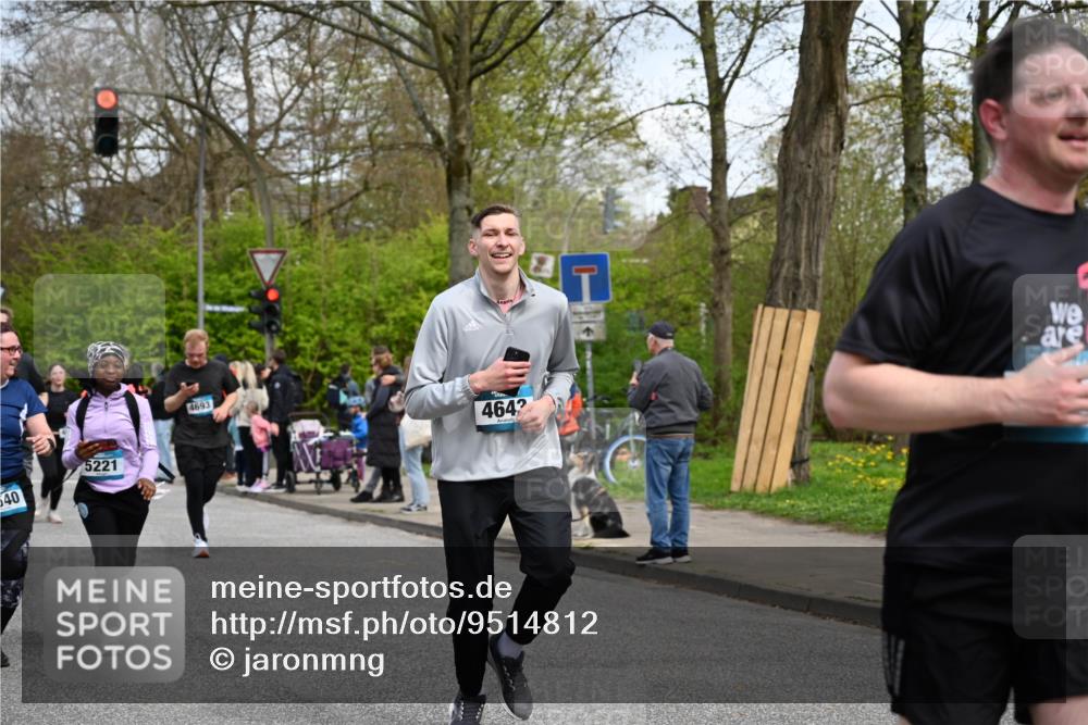12.04.2026 - 45. Internationalen Wilhelmsburger Insellauf J. Mangold http://msf.ph/oto/9514812 12.04.2026 13:12:48 Ziel 3441, 5674, 4841, 2275, 4671, 4627, 4628, 3638, 4385, 2274, 4919, 4720, 4721, 2998, 4693, 3519, 4970, 3686, 4643, 2877, 5265, 5266, 4648, 2026, 5457, 4320, 4249, 3033, 2470, 4364, 3942, 5221, 3540, 3933, 3935, 3935, 3805, 5158, 5157, 2462, 4533, 5693, 5637 meine-sportfotos.de