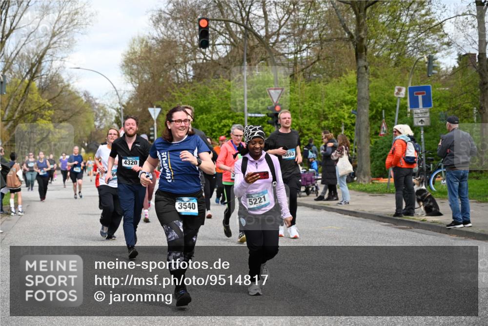 12.04.2026 - 45. Internationalen Wilhelmsburger Insellauf J. Mangold http://msf.ph/oto/9514817 12.04.2026 13:12:49 Ziel 3441, 5674, 4841, 2275, 4671, 4627, 4628, 3638, 4385, 2274, 4919, 4720, 4721, 2998, 4693, 3519, 4970, 3686, 4643, 4643, 2877, 5265, 5266, 4648, 2026, 5457, 4320, 4249, 3033, 2470, 4364, 3942, 5221, 3540, 3933, 3935, 3805, 3805, 5158, 5157, 2462, 4533, 5693, 5637 meine-sportfotos.de