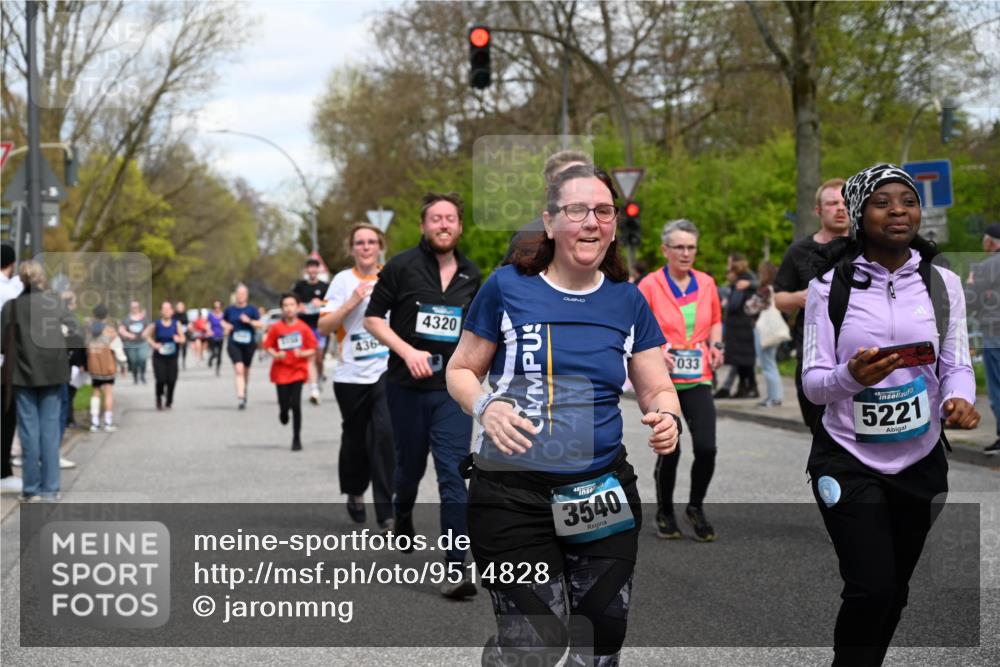 12.04.2026 - 45. Internationalen Wilhelmsburger Insellauf J. Mangold http://msf.ph/oto/9514828 12.04.2026 13:12:50 Ziel 3441, 5674, 4841, 2275, 4671, 4627, 4628, 3638, 4385, 2274, 4919, 4720, 4721, 2998, 4693, 3519, 4970, 3686, 4643, 2877, 2877, 5265, 5266, 4648, 2026, 5457, 4320, 4249, 3033, 2470, 4364, 3942, 5221, 3540, 3933, 3935, 3805, 5158, 5157, 5158, 5157, 2462, 4533, 5693, 5637 meine-sportfotos.de