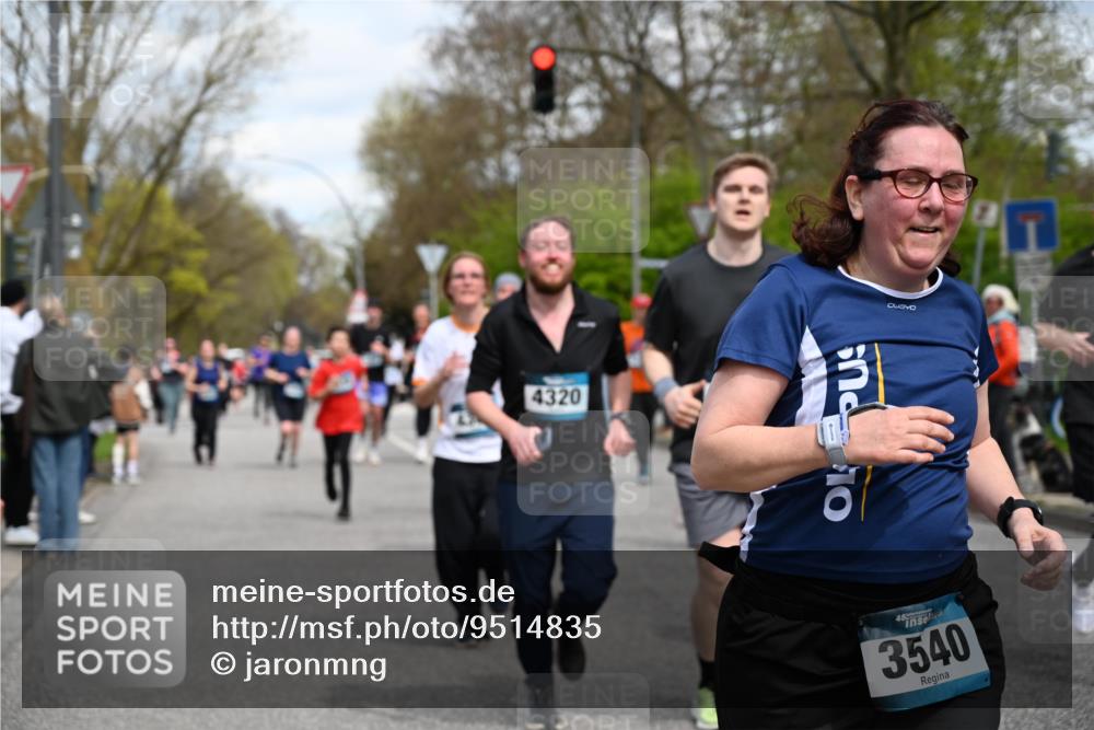 12.04.2026 - 45. Internationalen Wilhelmsburger Insellauf J. Mangold http://msf.ph/oto/9514835 12.04.2026 13:12:51 Ziel 2275, 4671, 4627, 4628, 3638, 4385, 2274, 4919, 4720, 4721, 2998, 4693, 3519, 4970, 3686, 4643, 2877, 5265, 5266, 4648, 2026, 5457, 4320, 4249, 3033, 2470, 4364, 3942, 5221, 3540, 3933, 3935, 3805, 5158, 5157, 2462, 4533, 5693, 2462, 4533, 5693, 5637, 2080, 5819 meine-sportfotos.de
