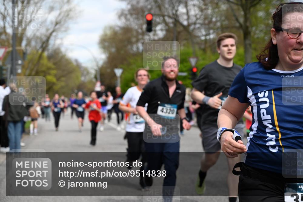 12.04.2026 - 45. Internationalen Wilhelmsburger Insellauf J. Mangold http://msf.ph/oto/9514838 12.04.2026 13:12:51 Ziel 2275, 4671, 4627, 4628, 3638, 4385, 2274, 4919, 4720, 4721, 2998, 4693, 3519, 4970, 3686, 4643, 2877, 5265, 5266, 4648, 2026, 5457, 4320, 4249, 3033, 2470, 4364, 3942, 5221, 3540, 3933, 3935, 3805, 5158, 5157, 2462, 4533, 5693, 2462, 4533, 5693, 5637, 2080, 5819 meine-sportfotos.de
