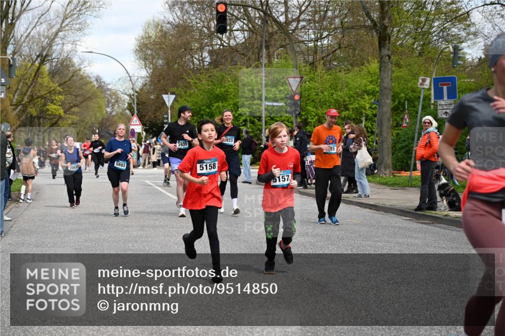12.04.2026 - 45. Internationalen Wilhelmsburger Insellauf J. Mangold http://msf.ph/oto/9514850 12.04.2026 13:12:53 Ziel 2275, 4671, 4627, 4628, 3638, 4385, 2274, 4919, 4720, 4721, 2998, 4693, 3519, 4970, 3686, 4643, 2877, 5265, 5266, 4648, 5265, 5266, 4648, 2026, 5457, 4320, 4249, 3033, 2470, 4364, 3942, 5221, 3540, 3933, 3935, 3805, 5158, 5157, 2462, 4533, 5693, 5637, 2080, 5819, 2064, 4923, 4281 meine-sportfotos.de
