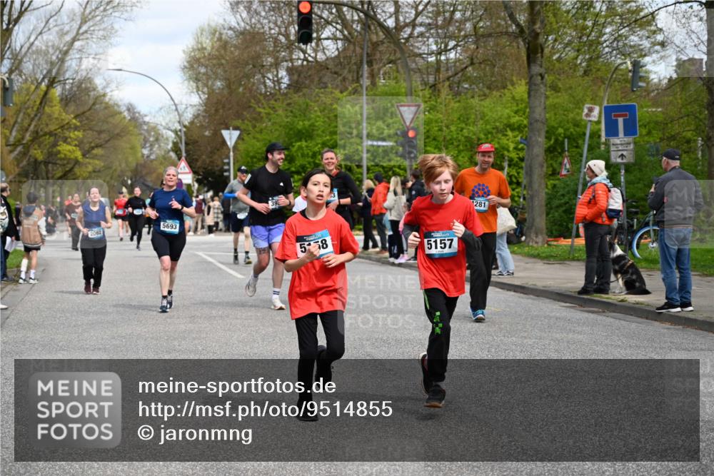 12.04.2026 - 45. Internationalen Wilhelmsburger Insellauf J. Mangold http://msf.ph/oto/9514855 12.04.2026 13:12:54 Ziel 2275, 4671, 4627, 4628, 3638, 4385, 2274, 4919, 4720, 4721, 2998, 4693, 3519, 4970, 3686, 4643, 2877, 5265, 5266, 4648, 2026, 5457, 2026, 5457, 4320, 4249, 3033, 2470, 4364, 3942, 5221, 3540, 3933, 3935, 3805, 5158, 5157, 2462, 4533, 5693, 5637, 2080, 5819, 2064, 4923, 4281, 3984 meine-sportfotos.de