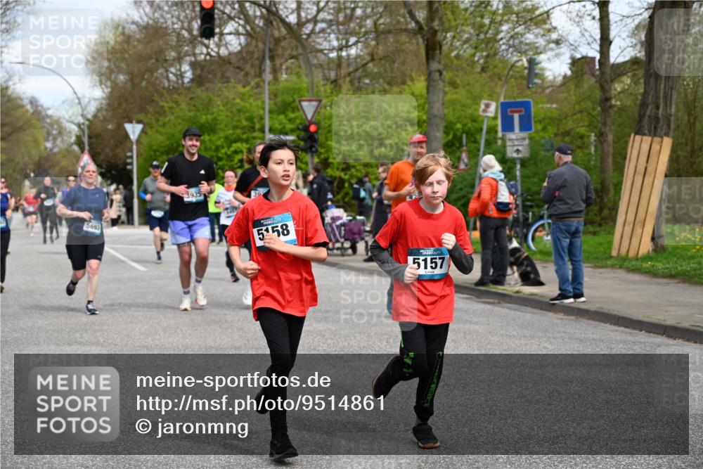 12.04.2026 - 45. Internationalen Wilhelmsburger Insellauf J. Mangold http://msf.ph/oto/9514861 12.04.2026 13:12:54 Ziel 2275, 4671, 4627, 4628, 3638, 4385, 2274, 4919, 4720, 4721, 2998, 4693, 3519, 4970, 3686, 4643, 2877, 5265, 5266, 4648, 2026, 5457, 2026, 5457, 4320, 4249, 3033, 2470, 4364, 3942, 5221, 3540, 3933, 3935, 3805, 5158, 5157, 2462, 4533, 5693, 5637, 2080, 5819, 2064, 4923, 4281, 3984 meine-sportfotos.de