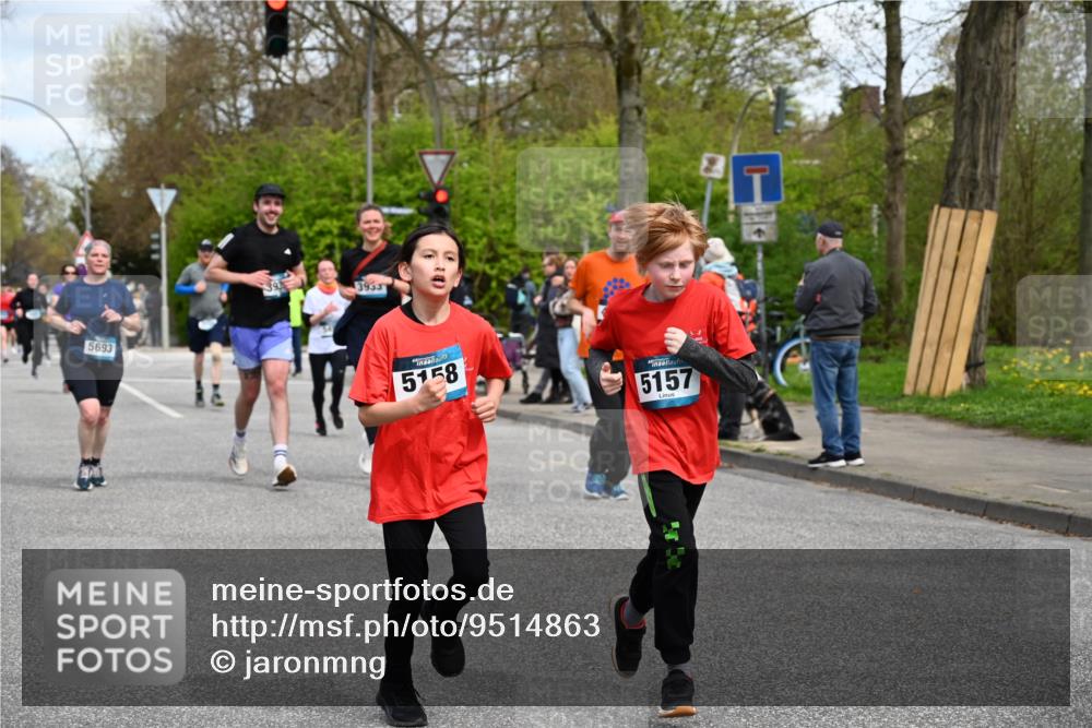 12.04.2026 - 45. Internationalen Wilhelmsburger Insellauf J. Mangold http://msf.ph/oto/9514863 12.04.2026 13:12:54 Ziel 2275, 4671, 4627, 4628, 3638, 4385, 2274, 4919, 4720, 4721, 2998, 4693, 3519, 4970, 3686, 4643, 2877, 5265, 5266, 4648, 2026, 5457, 2026, 5457, 4320, 4249, 3033, 2470, 4364, 3942, 5221, 3540, 3933, 3935, 3805, 5158, 5157, 2462, 4533, 5693, 5637, 2080, 5819, 2064, 4923, 4281, 3984 meine-sportfotos.de