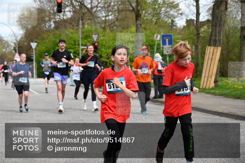 12.04.2026 - 45. Internationalen Wilhelmsburger Insellauf J. Mangold http://msf.ph/oto/9514867 12.04.2026 13:12:55 Ziel 4671, 4627, 4628, 3638, 4385, 2274, 4919, 4720, 4721, 2998, 4693, 3519, 4970, 3686, 4643, 2877, 5265, 5266, 4648, 2026, 5457, 4320, 4249, 3033, 2470, 4320, 4249, 3033, 2470, 4364, 3942, 5221, 3540, 3933, 3935, 3805, 5158, 5157, 2462, 4533, 5693, 5637, 2080, 5819, 2064, 4923, 4281, 3984, 3810 meine-sportfotos.de