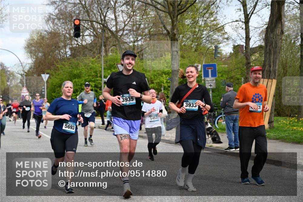12.04.2026 - 45. Internationalen Wilhelmsburger Insellauf J. Mangold http://msf.ph/oto/9514880 12.04.2026 13:12:56 Ziel 4627, 4628, 3638, 4385, 2274, 4919, 4720, 4721, 2998, 4693, 3519, 4970, 3686, 4643, 2877, 5265, 5266, 4648, 2026, 5457, 4320, 4249, 3033, 2470, 4364, 4364, 3942, 5221, 3540, 3933, 3935, 3805, 5158, 5157, 2462, 4533, 5693, 5637, 2080, 5819, 2064, 4923, 4281, 3984, 3810 meine-sportfotos.de