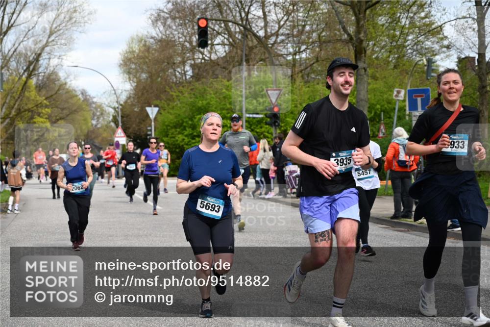 12.04.2026 - 45. Internationalen Wilhelmsburger Insellauf J. Mangold http://msf.ph/oto/9514882 12.04.2026 13:12:57 Ziel 3638, 4385, 2274, 4919, 4720, 4721, 2998, 4693, 3519, 4970, 3686, 4643, 2877, 5265, 5266, 4648, 2026, 5457, 4320, 4249, 3033, 2470, 4364, 3942, 5221, 3942, 5221, 3540, 3933, 3935, 3805, 5158, 5157, 2462, 4533, 5693, 5637, 2080, 5819, 2064, 4923, 4281, 3984, 3810 meine-sportfotos.de