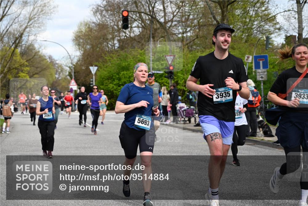 12.04.2026 - 45. Internationalen Wilhelmsburger Insellauf J. Mangold http://msf.ph/oto/9514884 12.04.2026 13:12:57 Ziel 3638, 4385, 2274, 4919, 4720, 4721, 2998, 4693, 3519, 4970, 3686, 4643, 2877, 5265, 5266, 4648, 2026, 5457, 4320, 4249, 3033, 2470, 4364, 3942, 5221, 3942, 5221, 3540, 3933, 3935, 3805, 5158, 5157, 2462, 4533, 5693, 5637, 2080, 5819, 2064, 4923, 4281, 3984, 3810 meine-sportfotos.de
