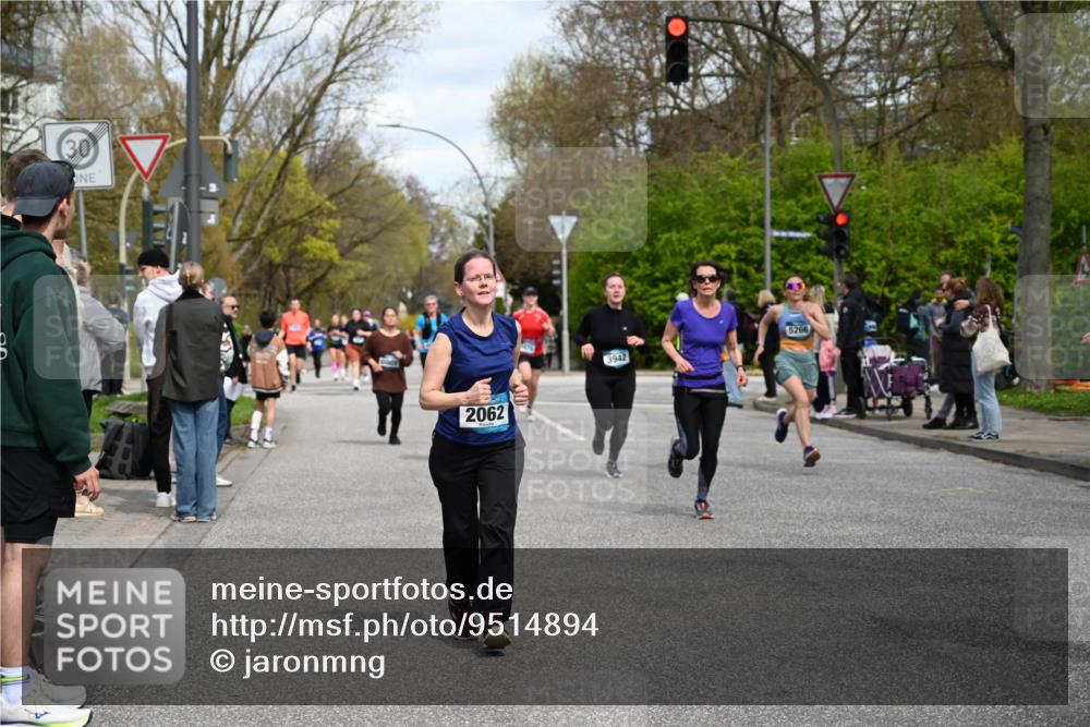 12.04.2026 - 45. Internationalen Wilhelmsburger Insellauf J. Mangold http://msf.ph/oto/9514894 12.04.2026 13:12:59 Ziel 4385, 2274, 4919, 4720, 4721, 2998, 4693, 3519, 4970, 3686, 4643, 2877, 5265, 5266, 4648, 2026, 5457, 4320, 4249, 3033, 2470, 4364, 3942, 5221, 3540, 3933, 3933, 3935, 3805, 5158, 5157, 2462, 4533, 5693, 5637, 2080, 5819, 2064, 4923, 4281, 3984, 3810, 3268, 2062 meine-sportfotos.de