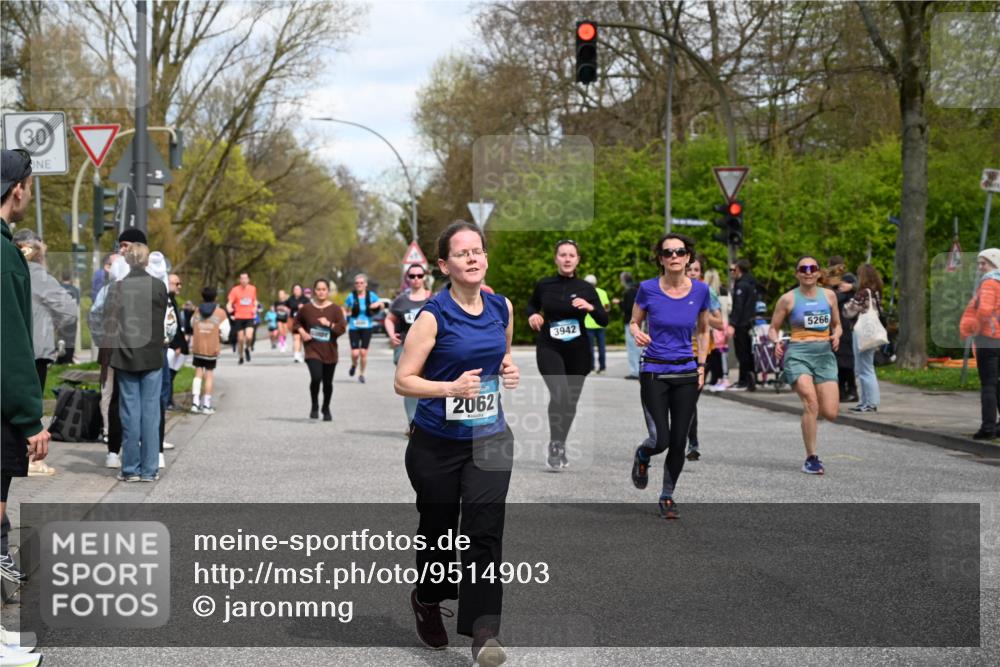 12.04.2026 - 45. Internationalen Wilhelmsburger Insellauf J. Mangold http://msf.ph/oto/9514903 12.04.2026 13:13:00 Ziel 4385, 2274, 4919, 4720, 4721, 2998, 4693, 3519, 4970, 3686, 4643, 2877, 5265, 5266, 4648, 2026, 5457, 4320, 4249, 3033, 2470, 4364, 3942, 5221, 3540, 3933, 3935, 3935, 3805, 5158, 5157, 2462, 4533, 5693, 5637, 2080, 5819, 2064, 4923, 4281, 3984, 3810, 3268, 2062 meine-sportfotos.de
