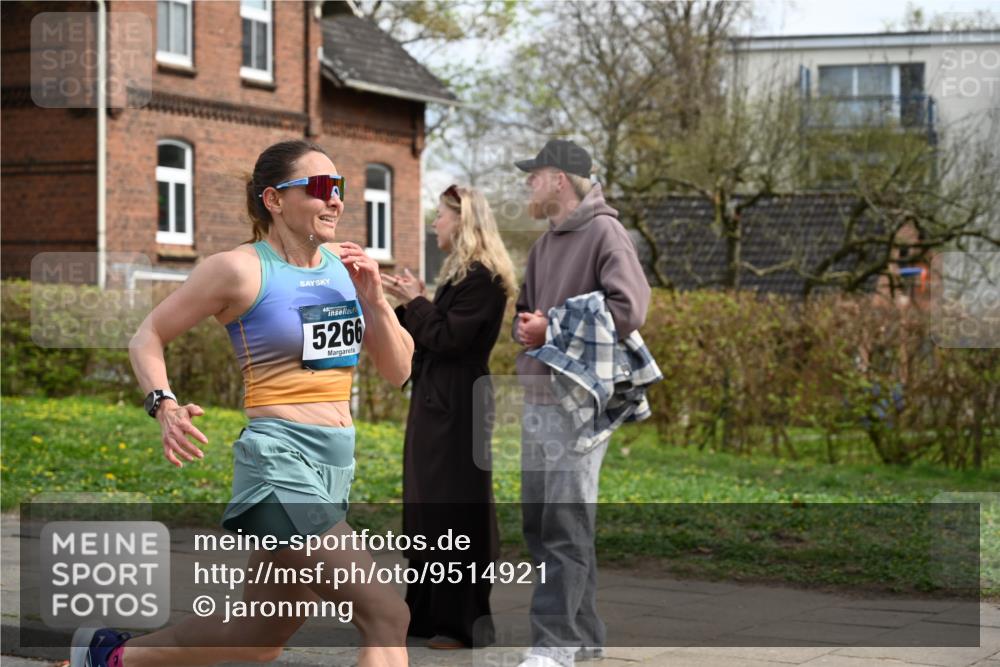 12.04.2026 - 45. Internationalen Wilhelmsburger Insellauf J. Mangold http://msf.ph/oto/9514921 12.04.2026 13:13:02 Ziel 2274, 4919, 4720, 4721, 2998, 4693, 3519, 4970, 3686, 4643, 2877, 5265, 5266, 4648, 2026, 5457, 4320, 4249, 3033, 2470, 4364, 3942, 5221, 3540, 3933, 3935, 3805, 5158, 5157, 5158, 5157, 2462, 4533, 5693, 5637, 2080, 5819, 2064, 4923, 4281, 3984, 3810, 3268, 2062, 4783 meine-sportfotos.de