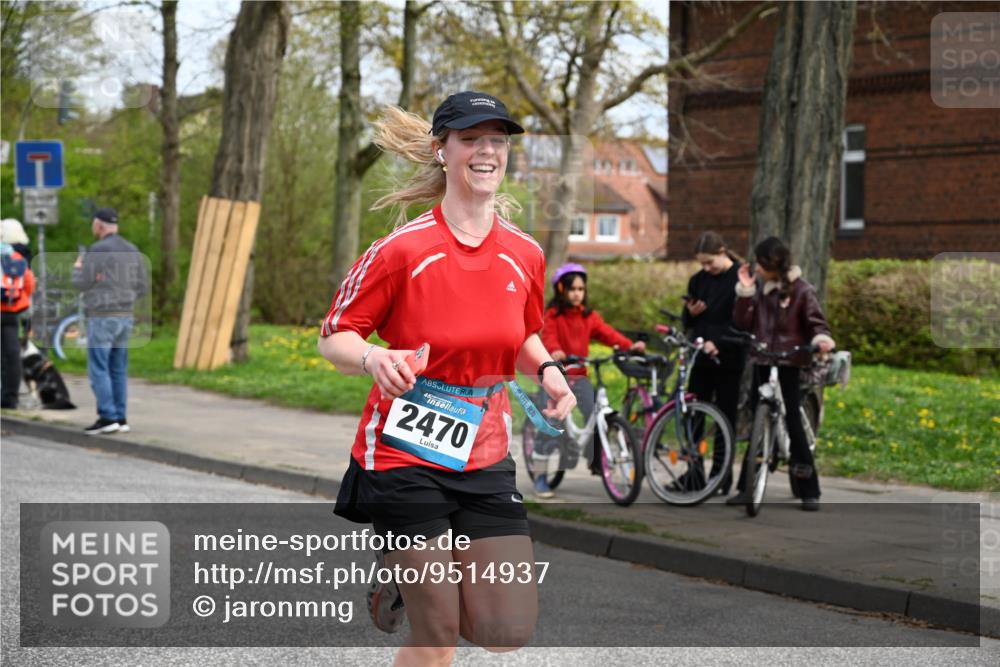 12.04.2026 - 45. Internationalen Wilhelmsburger Insellauf J. Mangold http://msf.ph/oto/9514937 12.04.2026 13:13:05 Ziel 4721, 2998, 4693, 3519, 4970, 3686, 4643, 2877, 5265, 5266, 4648, 2026, 5457, 4320, 4249, 3033, 2470, 4364, 3942, 5221, 3540, 3933, 3935, 3805, 5158, 5157, 2462, 4533, 5693, 5637, 2080, 5819, 2064, 4923, 4281, 4923, 4281, 3984, 3810, 3268, 2062, 4783, 4178 meine-sportfotos.de