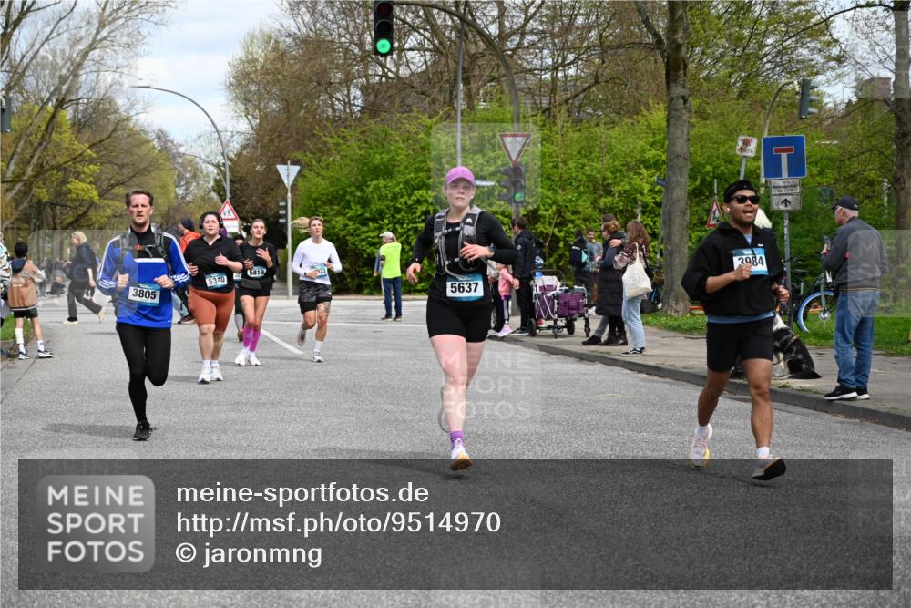 12.04.2026 - 45. Internationalen Wilhelmsburger Insellauf J. Mangold http://msf.ph/oto/9514970 12.04.2026 13:13:11 Ziel 3519, 4970, 3686, 4643, 2877, 5265, 5266, 4648, 2026, 5457, 4320, 4249, 3033, 2470, 4364, 3942, 5221, 3540, 3933, 3935, 3805, 5158, 5157, 2462, 4533, 5693, 5637, 2080, 5819, 2064, 4923, 4281, 3984, 3810, 3268, 2062, 2062, 4783, 4178, 5340 meine-sportfotos.de