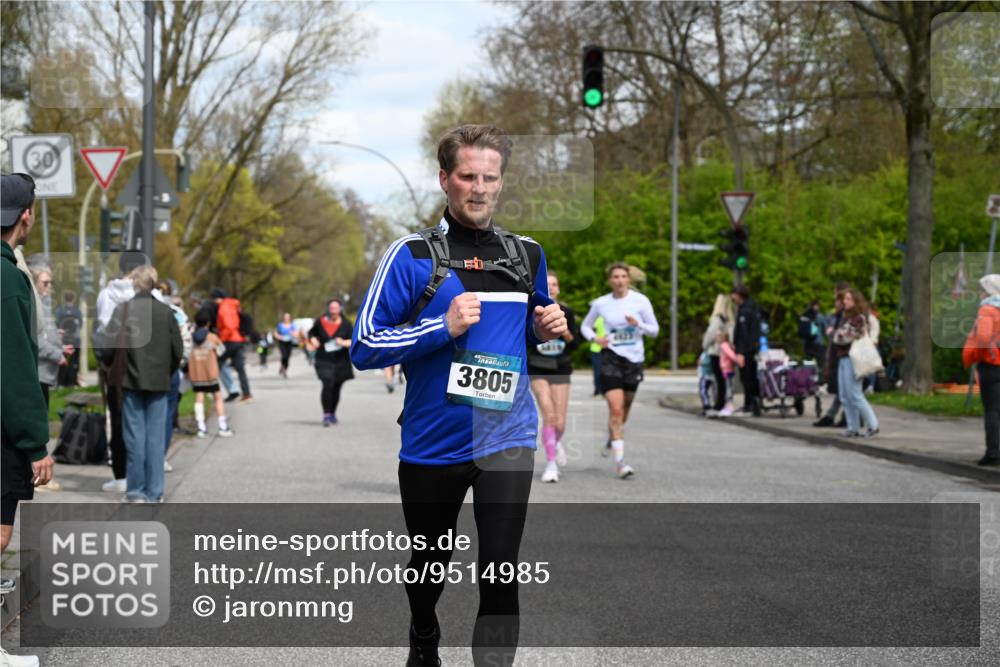 12.04.2026 - 45. Internationalen Wilhelmsburger Insellauf J. Mangold http://msf.ph/oto/9514985 12.04.2026 13:13:13 Ziel 4643, 2877, 5265, 5266, 4648, 2026, 5457, 4320, 4249, 3033, 2470, 4364, 3942, 5221, 3540, 3933, 3935, 3805, 5158, 5157, 2462, 4533, 5693, 5637, 2080, 5819, 2064, 4923, 4281, 3984, 3810, 3268, 2062, 4783, 4783, 4178, 5340 meine-sportfotos.de