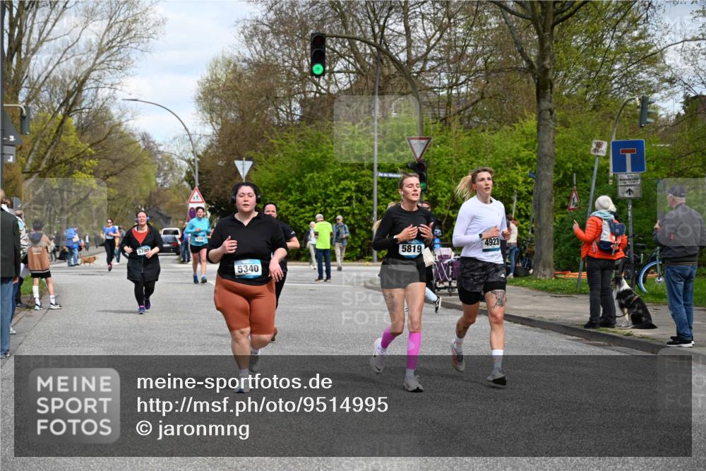 12.04.2026 - 45. Internationalen Wilhelmsburger Insellauf J. Mangold http://msf.ph/oto/9514995 12.04.2026 13:13:15 Ziel 2877, 5265, 5266, 4648, 2026, 5457, 4320, 4249, 3033, 2470, 4364, 3942, 5221, 3540, 3933, 3935, 3805, 5158, 5157, 2462, 4533, 5693, 5637, 2080, 5819, 2080, 5819, 2064, 4923, 4281, 3984, 3810, 3268, 2062, 4783, 4178, 5340, 2999 meine-sportfotos.de
