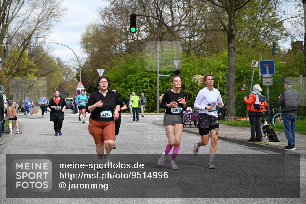 12.04.2026 - 45. Internationalen Wilhelmsburger Insellauf J. Mangold http://msf.ph/oto/9514996 12.04.2026 13:13:15 Ziel 2877, 5265, 5266, 4648, 2026, 5457, 4320, 4249, 3033, 2470, 4364, 3942, 5221, 3540, 3933, 3935, 3805, 5158, 5157, 2462, 4533, 5693, 5637, 2080, 5819, 2080, 5819, 2064, 4923, 4281, 3984, 3810, 3268, 2062, 4783, 4178, 5340, 2999 meine-sportfotos.de
