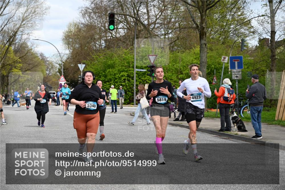 12.04.2026 - 45. Internationalen Wilhelmsburger Insellauf J. Mangold http://msf.ph/oto/9514999 12.04.2026 13:13:15 Ziel 2877, 5265, 5266, 4648, 2026, 5457, 4320, 4249, 3033, 2470, 4364, 3942, 5221, 3540, 3933, 3935, 3805, 5158, 5157, 2462, 4533, 5693, 5637, 2080, 5819, 2080, 5819, 2064, 4923, 4281, 3984, 3810, 3268, 2062, 4783, 4178, 5340, 2999 meine-sportfotos.de