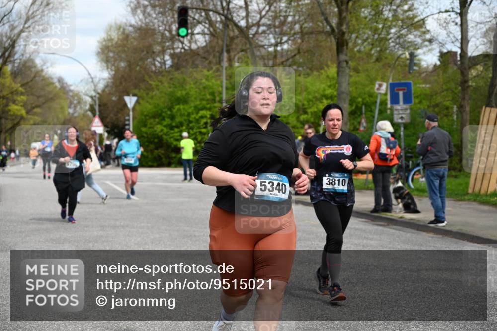 12.04.2026 - 45. Internationalen Wilhelmsburger Insellauf J. Mangold http://msf.ph/oto/9515021 12.04.2026 13:13:17 Ziel 5265, 5266, 4648, 2026, 5457, 4320, 4249, 3033, 2470, 4364, 3942, 5221, 3540, 3933, 3935, 3805, 5158, 5157, 2462, 4533, 5693, 5637, 2080, 5819, 2064, 4923, 4281, 4923, 4281, 3984, 3810, 3268, 2062, 4783, 4178, 4178, 5340, 2999, 5498 meine-sportfotos.de