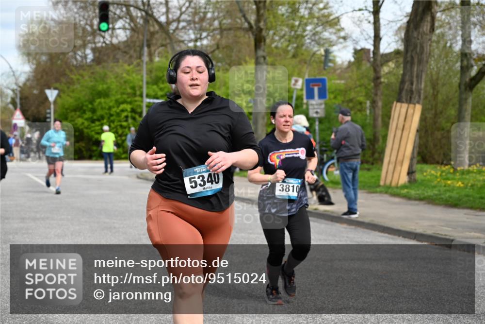 12.04.2026 - 45. Internationalen Wilhelmsburger Insellauf J. Mangold http://msf.ph/oto/9515024 12.04.2026 13:13:17 Ziel 5265, 5266, 4648, 2026, 5457, 4320, 4249, 3033, 2470, 4364, 3942, 5221, 3540, 3933, 3935, 3805, 5158, 5157, 2462, 4533, 5693, 5637, 2080, 5819, 2064, 4923, 4281, 4923, 4281, 3984, 3810, 3268, 2062, 4783, 4178, 4178, 5340, 2999, 5498 meine-sportfotos.de