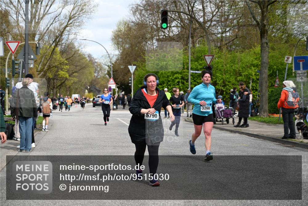 12.04.2026 - 45. Internationalen Wilhelmsburger Insellauf J. Mangold http://msf.ph/oto/9515030 12.04.2026 13:13:21 Ziel 4364, 3942, 5221, 3540, 3933, 3935, 3805, 5158, 5157, 2462, 4533, 5693, 5637, 2080, 5819, 2064, 4923, 4281, 3984, 3810, 3268, 2062, 4783, 4178, 5340, 2999, 5498, 4465, 5350 meine-sportfotos.de