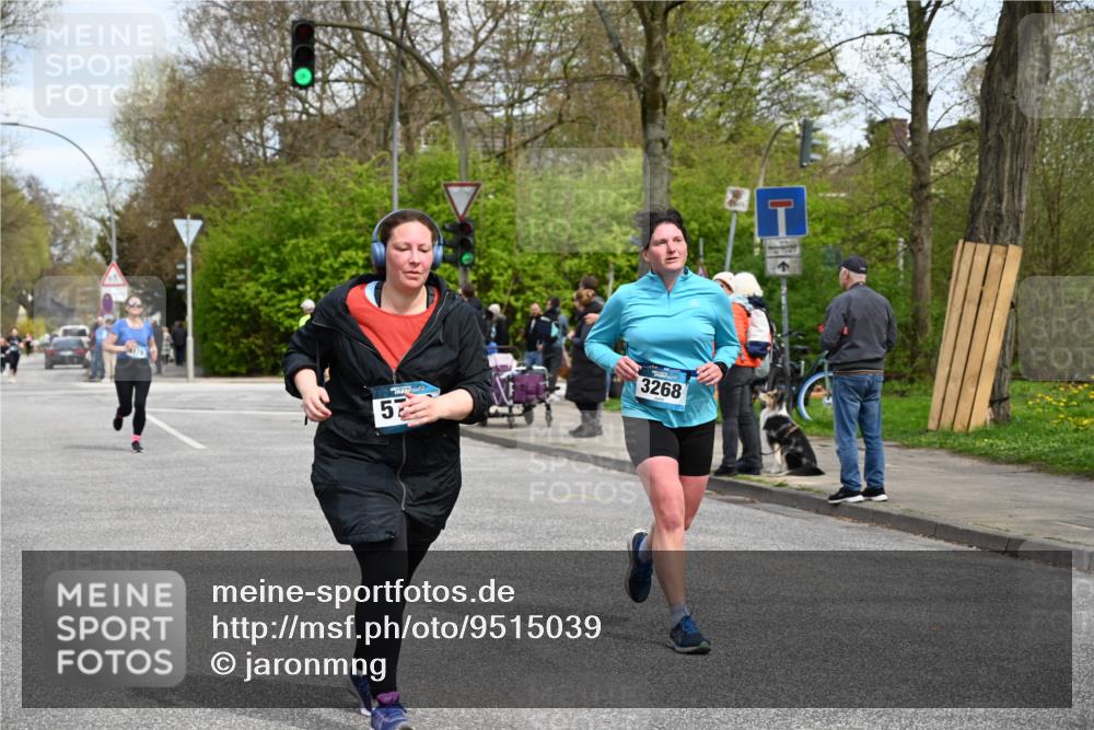 12.04.2026 - 45. Internationalen Wilhelmsburger Insellauf J. Mangold http://msf.ph/oto/9515039 12.04.2026 13:13:22 Ziel 3942, 5221, 3540, 3933, 3935, 3805, 5158, 5157, 2462, 4533, 5693, 5637, 2080, 5819, 2064, 4923, 4281, 3984, 3810, 3268, 3268, 2062, 4783, 4178, 5340, 5340, 2999, 5498, 4465, 5350 meine-sportfotos.de