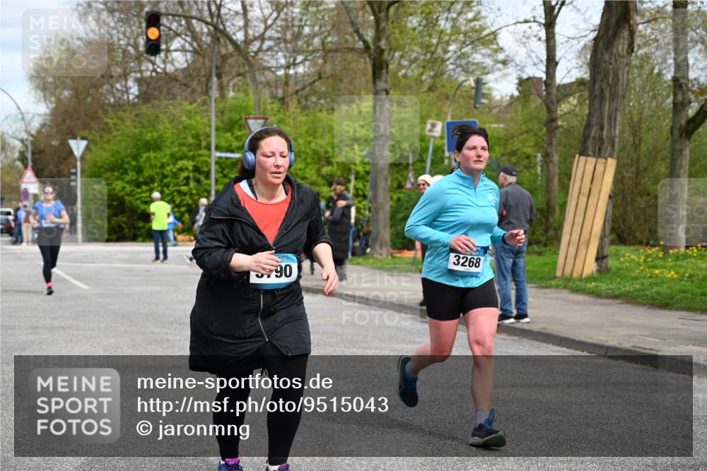 12.04.2026 - 45. Internationalen Wilhelmsburger Insellauf J. Mangold http://msf.ph/oto/9515043 12.04.2026 13:13:22 Ziel 3942, 5221, 3540, 3933, 3935, 3805, 5158, 5157, 2462, 4533, 5693, 5637, 2080, 5819, 2064, 4923, 4281, 3984, 3810, 3268, 3268, 2062, 4783, 4178, 5340, 5340, 2999, 5498, 4465, 5350 meine-sportfotos.de