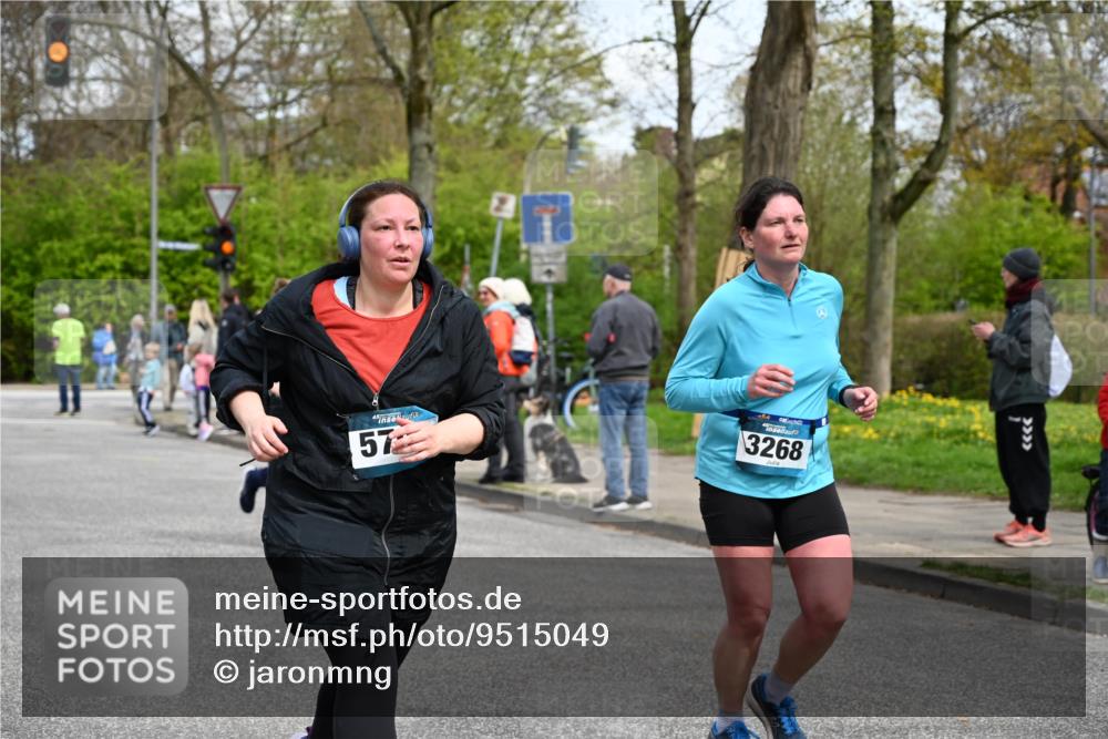 12.04.2026 - 45. Internationalen Wilhelmsburger Insellauf J. Mangold http://msf.ph/oto/9515049 12.04.2026 13:13:23 Ziel 3540, 3933, 3935, 3805, 5158, 5157, 2462, 4533, 5693, 5637, 2080, 5819, 2064, 4923, 4281, 3984, 3810, 3268, 2062, 2062, 4783, 4178, 5340, 2999, 5498, 4465, 5350, 5790 meine-sportfotos.de