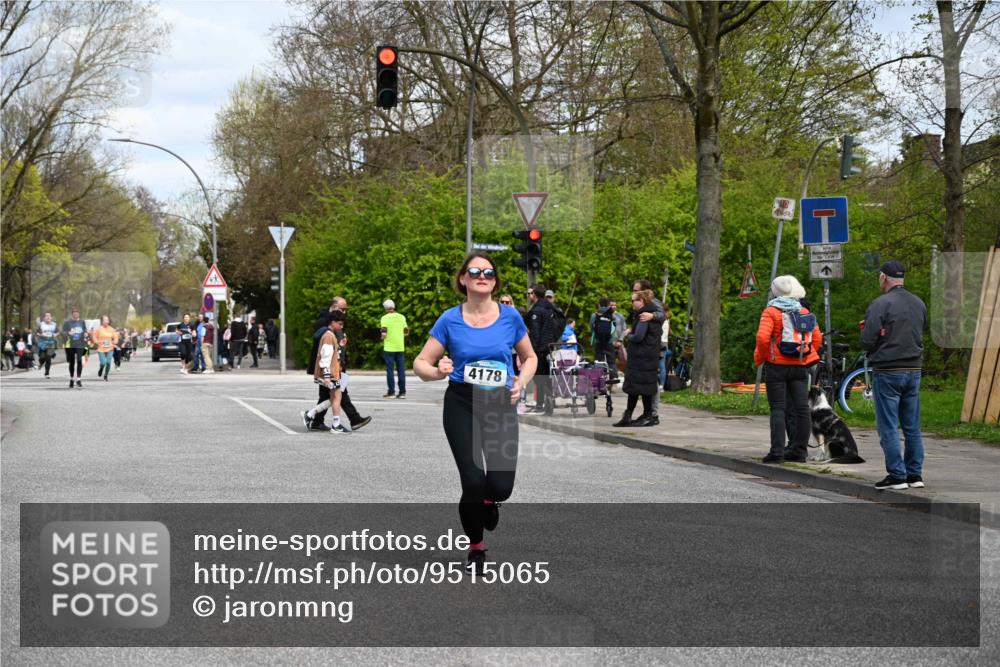 12.04.2026 - 45. Internationalen Wilhelmsburger Insellauf J. Mangold http://msf.ph/oto/9515065 12.04.2026 13:13:26 Ziel 3805, 5158, 5157, 2462, 4533, 5693, 5637, 2080, 5819, 2064, 4923, 4281, 3984, 3810, 3268, 2062, 4783, 4178, 5340, 2999, 2999, 5498, 4465, 5350, 5790 meine-sportfotos.de