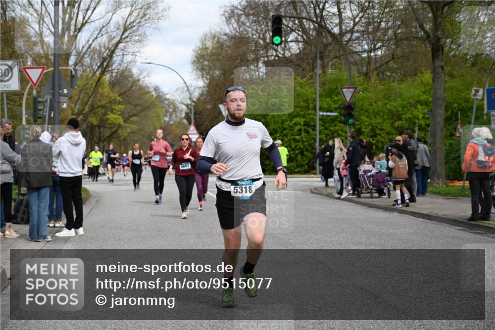 12.04.2026 - 45. Internationalen Wilhelmsburger Insellauf J. Mangold http://msf.ph/oto/9515077 12.04.2026 13:14:03 Ziel 2999, 5498, 4465, 5350, 5790, 4716, 5318, 5418, 5481, 4228, 4573, 3360, 3443, 3443, 3469, 2107, 4421, 5242, 3425, 5142, 4852, 2430, 5813, 4747 meine-sportfotos.de