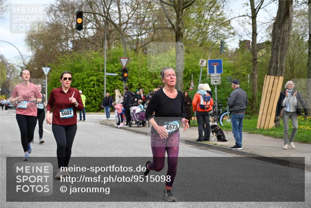 12.04.2026 - 45. Internationalen Wilhelmsburger Insellauf J. Mangold http://msf.ph/oto/9515098 12.04.2026 13:14:07 Ziel 4465, 5350, 5790, 4716, 5318, 5418, 5481, 4228, 4228, 4573, 3360, 3443, 3469, 2107, 4421, 5242, 3425, 5142, 4852, 2430, 5813, 4747, 3773, 5602, 4960 meine-sportfotos.de