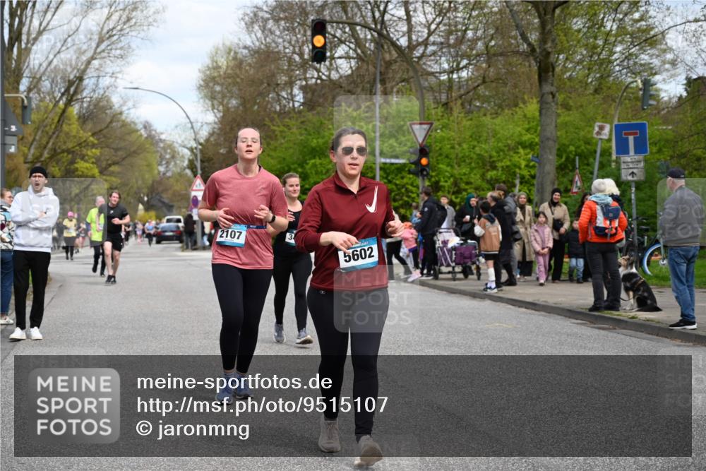 12.04.2026 - 45. Internationalen Wilhelmsburger Insellauf J. Mangold http://msf.ph/oto/9515107 12.04.2026 13:14:09 Ziel 5790, 4716, 5318, 5418, 5481, 4228, 4573, 4573, 3360, 3443, 3469, 2107, 4421, 5242, 3425, 5142, 5142, 4852, 2430, 5813, 4747, 3773, 5602, 4960, 4418 meine-sportfotos.de