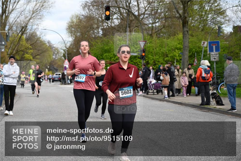 12.04.2026 - 45. Internationalen Wilhelmsburger Insellauf J. Mangold http://msf.ph/oto/9515109 12.04.2026 13:14:09 Ziel 5790, 4716, 5318, 5418, 5481, 4228, 4573, 4573, 3360, 3443, 3469, 2107, 4421, 5242, 3425, 5142, 5142, 4852, 2430, 5813, 4747, 3773, 5602, 4960, 4418 meine-sportfotos.de