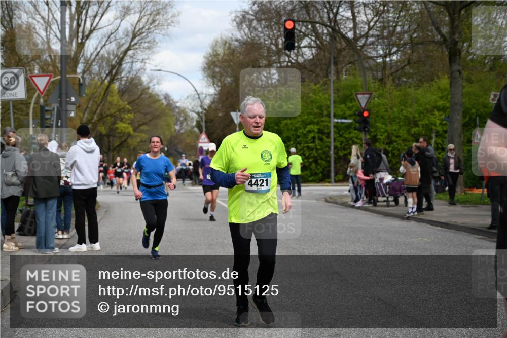 12.04.2026 - 45. Internationalen Wilhelmsburger Insellauf J. Mangold http://msf.ph/oto/9515125 12.04.2026 13:14:16 Ziel 4716, 5318, 5418, 5481, 4228, 4573, 3360, 3443, 3469, 2107, 4421, 5242, 3425, 5142, 4852, 2430, 5813, 4747, 3773, 5602, 4960, 4418, 5156, 4111, 3306, 3328, 2772 meine-sportfotos.de