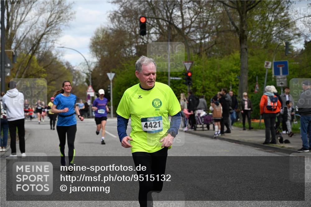 12.04.2026 - 45. Internationalen Wilhelmsburger Insellauf J. Mangold http://msf.ph/oto/9515132 12.04.2026 13:14:17 Ziel 4716, 5318, 5418, 5481, 4228, 4573, 3360, 3443, 3469, 2107, 3469, 2107, 4421, 5242, 3425, 5142, 4852, 2430, 5813, 4747, 3773, 5602, 4960, 4418, 5156, 4111, 3306, 3328, 2772, 5348, 4837, 4838 meine-sportfotos.de