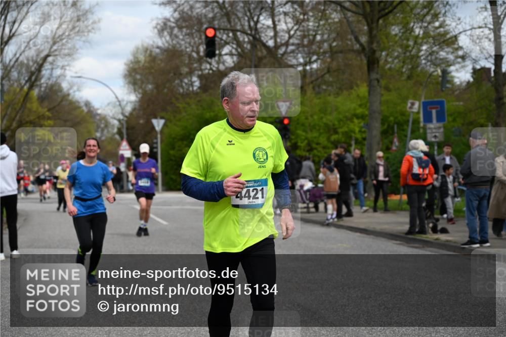 12.04.2026 - 45. Internationalen Wilhelmsburger Insellauf J. Mangold http://msf.ph/oto/9515134 12.04.2026 13:14:17 Ziel 4716, 5318, 5418, 5481, 4228, 4573, 3360, 3443, 3469, 2107, 3469, 2107, 4421, 5242, 3425, 5142, 4852, 2430, 5813, 4747, 3773, 5602, 4960, 4418, 5156, 4111, 3306, 3328, 2772, 5348, 4837, 4838 meine-sportfotos.de