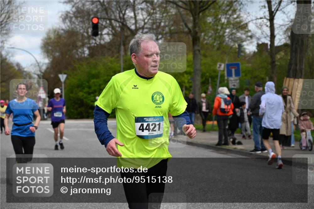 12.04.2026 - 45. Internationalen Wilhelmsburger Insellauf J. Mangold http://msf.ph/oto/9515138 12.04.2026 13:14:17 Ziel 4716, 5318, 5418, 5481, 4228, 4573, 3360, 3443, 3469, 2107, 3469, 2107, 4421, 5242, 3425, 5142, 4852, 2430, 5813, 4747, 3773, 5602, 4960, 4418, 5156, 4111, 3306, 3328, 2772, 5348, 4837, 4838 meine-sportfotos.de