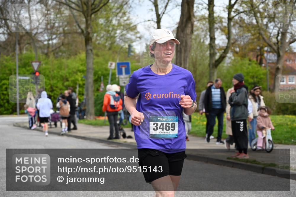 12.04.2026 - 45. Internationalen Wilhelmsburger Insellauf J. Mangold http://msf.ph/oto/9515143 12.04.2026 13:14:21 Ziel 5418, 5481, 4228, 4573, 3360, 3443, 3469, 2107, 4421, 5242, 3425, 5142, 5142, 4852, 2430, 5813, 4747, 3773, 5602, 4960, 4418, 4418, 5156, 4111, 3306, 3328, 2772, 5348, 4837, 4838, 4669 meine-sportfotos.de