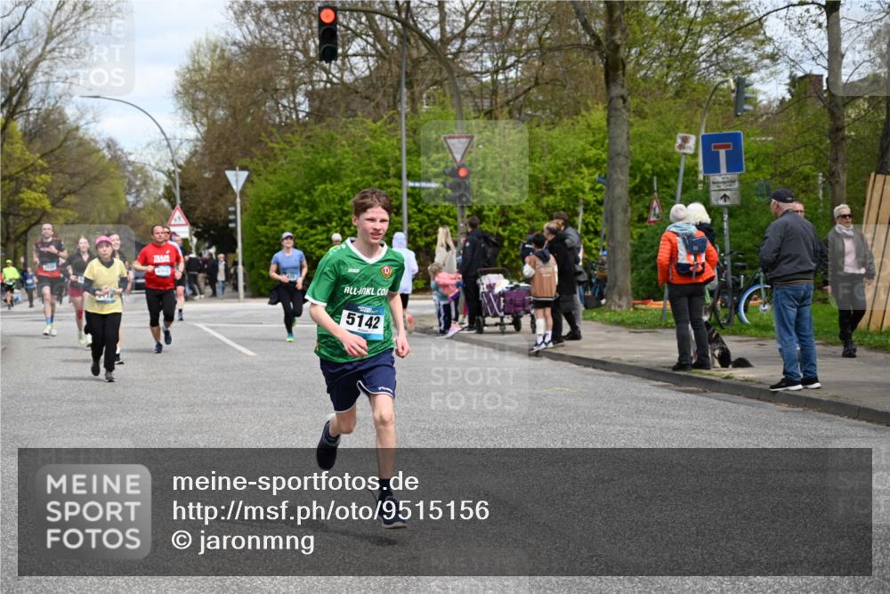 12.04.2026 - 45. Internationalen Wilhelmsburger Insellauf J. Mangold http://msf.ph/oto/9515156 12.04.2026 13:14:23 Ziel 5418, 5481, 4228, 4573, 3360, 3443, 3469, 2107, 4421, 5242, 3425, 5142, 4852, 2430, 5813, 4747, 3773, 5602, 4960, 4418, 5156, 5156, 4111, 3306, 3328, 2772, 5348, 4837, 4838, 4669 meine-sportfotos.de