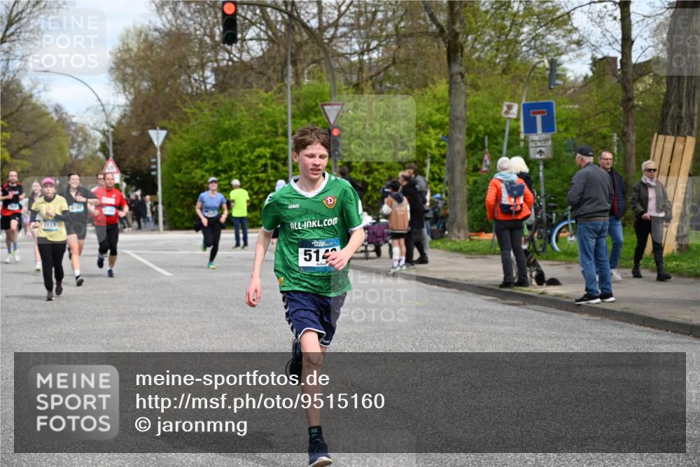 12.04.2026 - 45. Internationalen Wilhelmsburger Insellauf J. Mangold http://msf.ph/oto/9515160 12.04.2026 13:14:23 Ziel 5418, 5481, 4228, 4573, 3360, 3443, 3469, 2107, 4421, 5242, 3425, 5142, 4852, 2430, 5813, 4747, 3773, 5602, 4960, 4418, 5156, 5156, 4111, 3306, 3328, 2772, 5348, 4837, 4838, 4669 meine-sportfotos.de