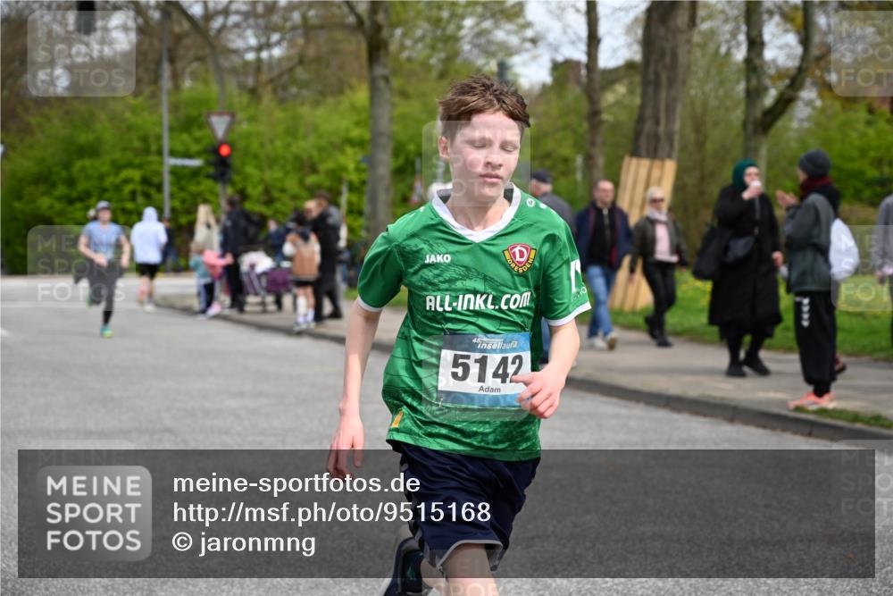 12.04.2026 - 45. Internationalen Wilhelmsburger Insellauf J. Mangold http://msf.ph/oto/9515168 12.04.2026 13:14:24 Ziel 5418, 5481, 4228, 4573, 3360, 3443, 3469, 2107, 4421, 5242, 3425, 5142, 4852, 2430, 5813, 4747, 3773, 5602, 4960, 4418, 5156, 4111, 3306, 3328, 2772, 5348, 4837, 4838, 4669 meine-sportfotos.de