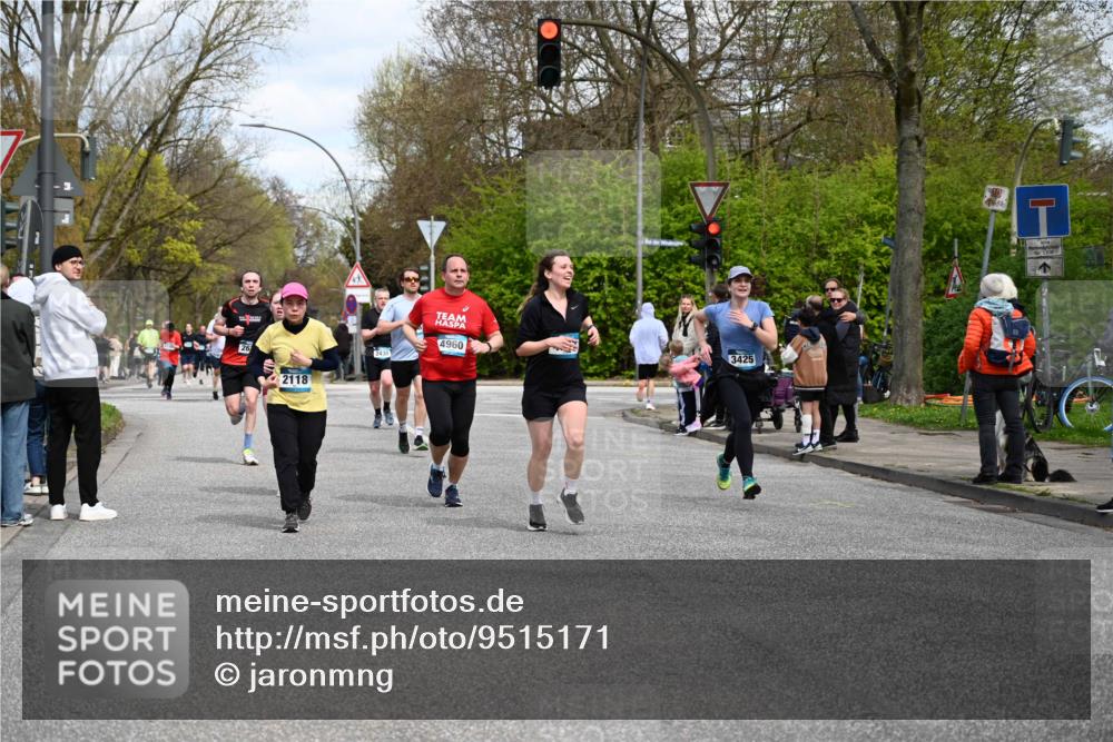 12.04.2026 - 45. Internationalen Wilhelmsburger Insellauf J. Mangold http://msf.ph/oto/9515171 12.04.2026 13:14:26 Ziel 5418, 5481, 4228, 4573, 3360, 3443, 3469, 2107, 4421, 5242, 3425, 5142, 4852, 2430, 5813, 5813, 4747, 3773, 5602, 4960, 4418, 5156, 4111, 3306, 3328, 3306, 3328, 2772, 5348, 4837, 4838, 4669 meine-sportfotos.de