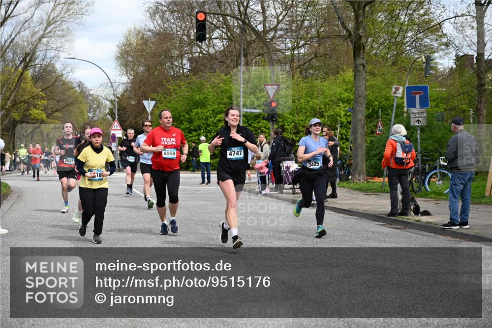 12.04.2026 - 45. Internationalen Wilhelmsburger Insellauf J. Mangold http://msf.ph/oto/9515176 12.04.2026 13:14:26 Ziel 5418, 5481, 4228, 4573, 3360, 3443, 3469, 2107, 4421, 5242, 3425, 5142, 4852, 2430, 5813, 5813, 4747, 3773, 5602, 4960, 4418, 5156, 4111, 3306, 3328, 3306, 3328, 2772, 5348, 4837, 4838, 4669 meine-sportfotos.de