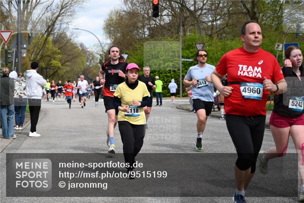 12.04.2026 - 45. Internationalen Wilhelmsburger Insellauf J. Mangold http://msf.ph/oto/9515199 12.04.2026 13:14:29 Ziel 5418, 5481, 4228, 4573, 3360, 3443, 3469, 2107, 4421, 5242, 3425, 5142, 4852, 2430, 5813, 4747, 3773, 5602, 4960, 4418, 5156, 4111, 3306, 3328, 2772, 5348, 4837, 4838, 5348, 4837, 4838, 4669, 2110, 4695, 2815, 2785 meine-sportfotos.de