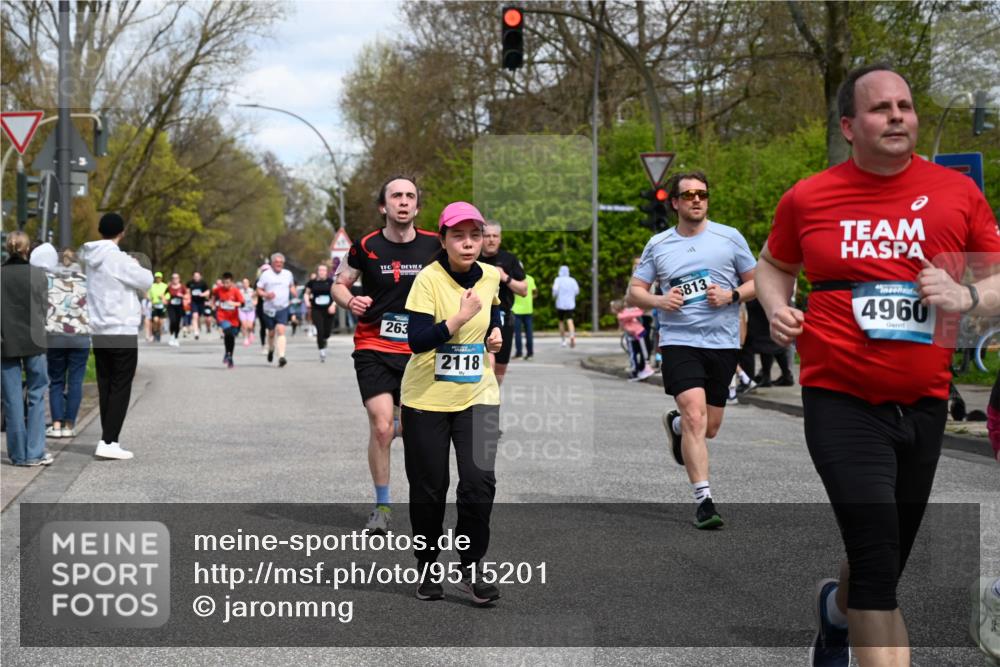 12.04.2026 - 45. Internationalen Wilhelmsburger Insellauf J. Mangold http://msf.ph/oto/9515201 12.04.2026 13:14:29 Ziel 5418, 5481, 4228, 4573, 3360, 3443, 3469, 2107, 4421, 5242, 3425, 5142, 4852, 2430, 5813, 4747, 3773, 5602, 4960, 4418, 5156, 4111, 3306, 3328, 2772, 5348, 4837, 4838, 5348, 4837, 4838, 4669, 2110, 4695, 2815, 2785 meine-sportfotos.de