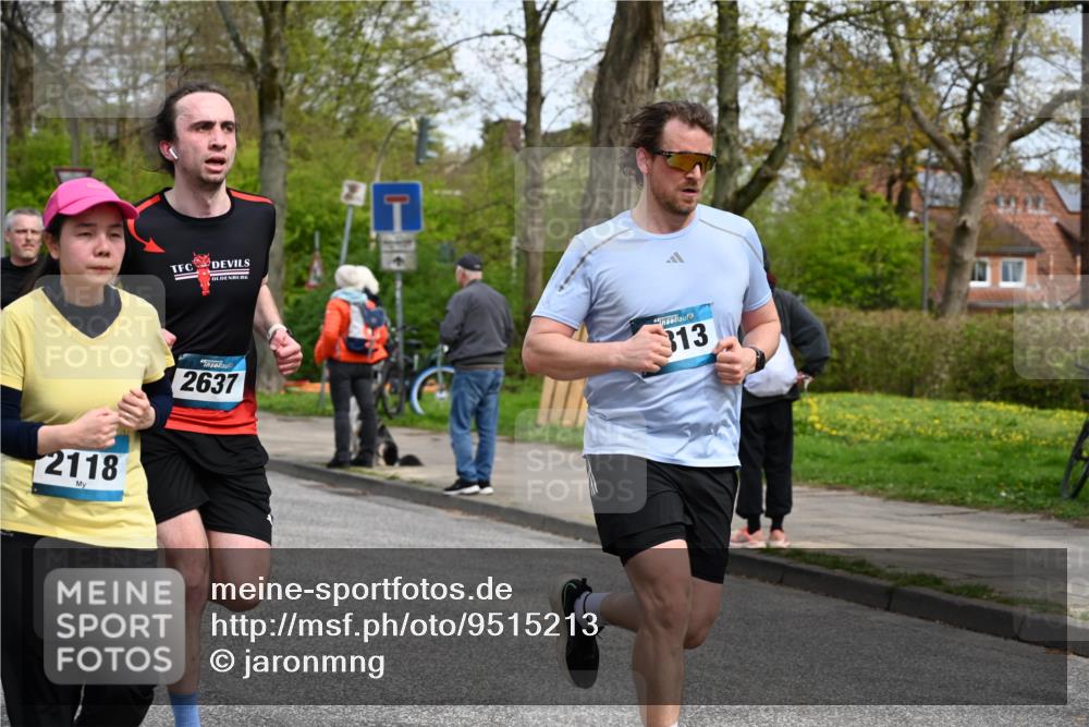 12.04.2026 - 45. Internationalen Wilhelmsburger Insellauf J. Mangold http://msf.ph/oto/9515213 12.04.2026 13:14:30 Ziel 4228, 4573, 3360, 3443, 3469, 2107, 4421, 5242, 3425, 5142, 4852, 2430, 5813, 4747, 3773, 5602, 3773, 5602, 4960, 4418, 5156, 4111, 3306, 3328, 2772, 5348, 4837, 4838, 4669, 2110, 4695, 2815, 2785, 2043, 2118 meine-sportfotos.de