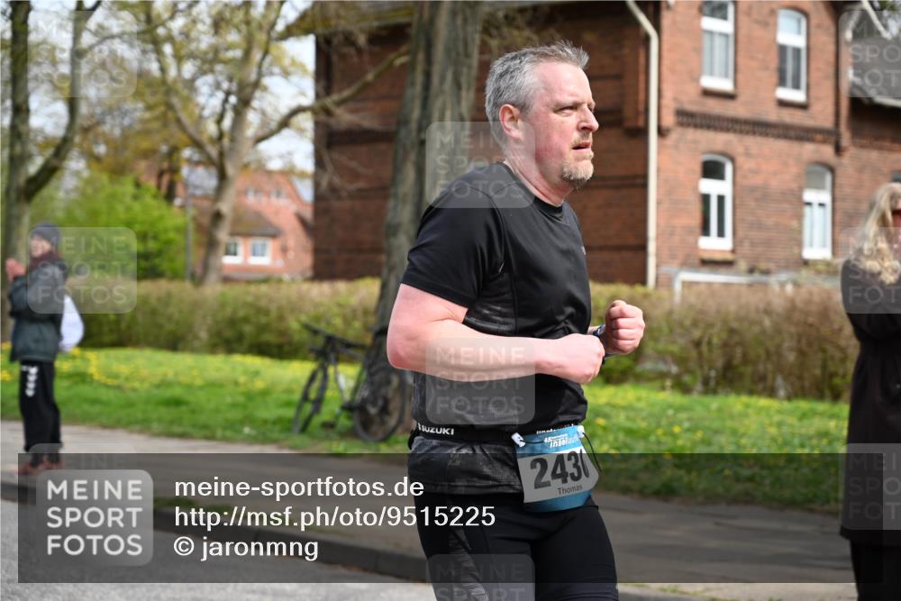 12.04.2026 - 45. Internationalen Wilhelmsburger Insellauf J. Mangold http://msf.ph/oto/9515225 12.04.2026 13:14:33 Ziel 4573, 3360, 3443, 3469, 2107, 4421, 5242, 3425, 5142, 4852, 2430, 5813, 4747, 3773, 5602, 4960, 4418, 4418, 5156, 4111, 3306, 3328, 2772, 5348, 4837, 4838, 4669, 2110, 4695, 2815, 2785, 2043, 2118, 5755, 5029 meine-sportfotos.de