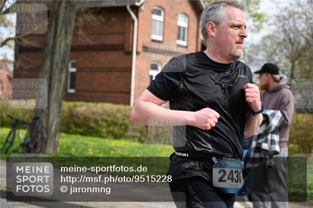 12.04.2026 - 45. Internationalen Wilhelmsburger Insellauf J. Mangold http://msf.ph/oto/9515228 12.04.2026 13:14:33 Ziel 4573, 3360, 3443, 3469, 2107, 4421, 5242, 3425, 5142, 4852, 2430, 5813, 4747, 3773, 5602, 4960, 4418, 4418, 5156, 4111, 3306, 3328, 2772, 5348, 4837, 4838, 4669, 2110, 4695, 2815, 2785, 2043, 2118, 5755, 5029 meine-sportfotos.de