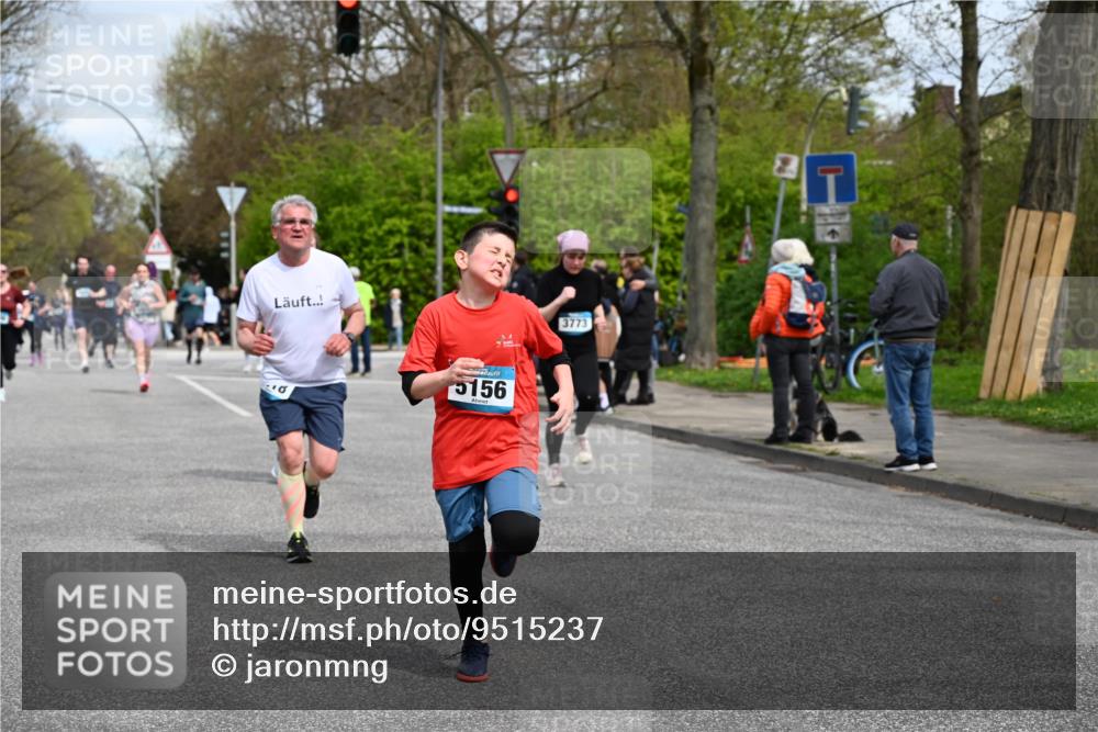12.04.2026 - 45. Internationalen Wilhelmsburger Insellauf J. Mangold http://msf.ph/oto/9515237 12.04.2026 13:14:35 Ziel 3360, 3443, 3469, 2107, 4421, 5242, 3425, 5142, 4852, 2430, 5813, 4747, 3773, 5602, 4960, 4418, 5156, 5156, 4111, 3306, 3328, 2772, 5348, 4837, 4838, 4669, 2110, 4695, 2815, 2785, 2043, 2118, 5755, 5029 meine-sportfotos.de